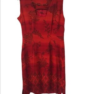 David Warren woman’s sleeveless dress.
